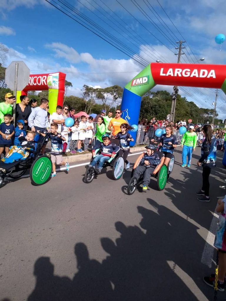 estreia do Pernas Solidárias Kids