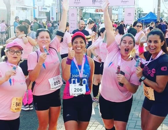 1ª Corrida e Caminhada MULHERES NA PISTA reúne mais de mil mulheres em Joinville