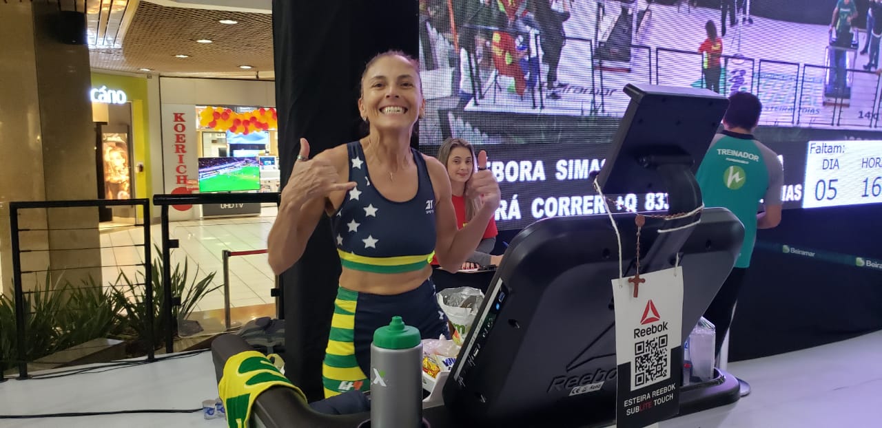 Diário de bordo – Débora Simas e a tentativa da quebra de recorde mundial de corrida em esteira por 7 dias