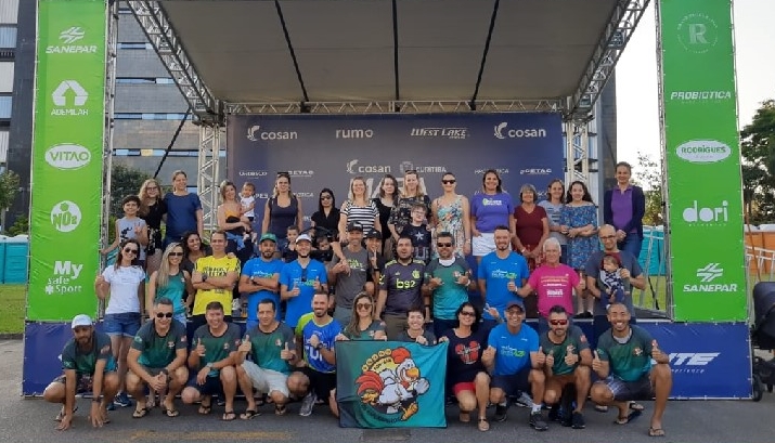 Madrugadeiros celebram mais uma Maratona Internacional de Curitiba
